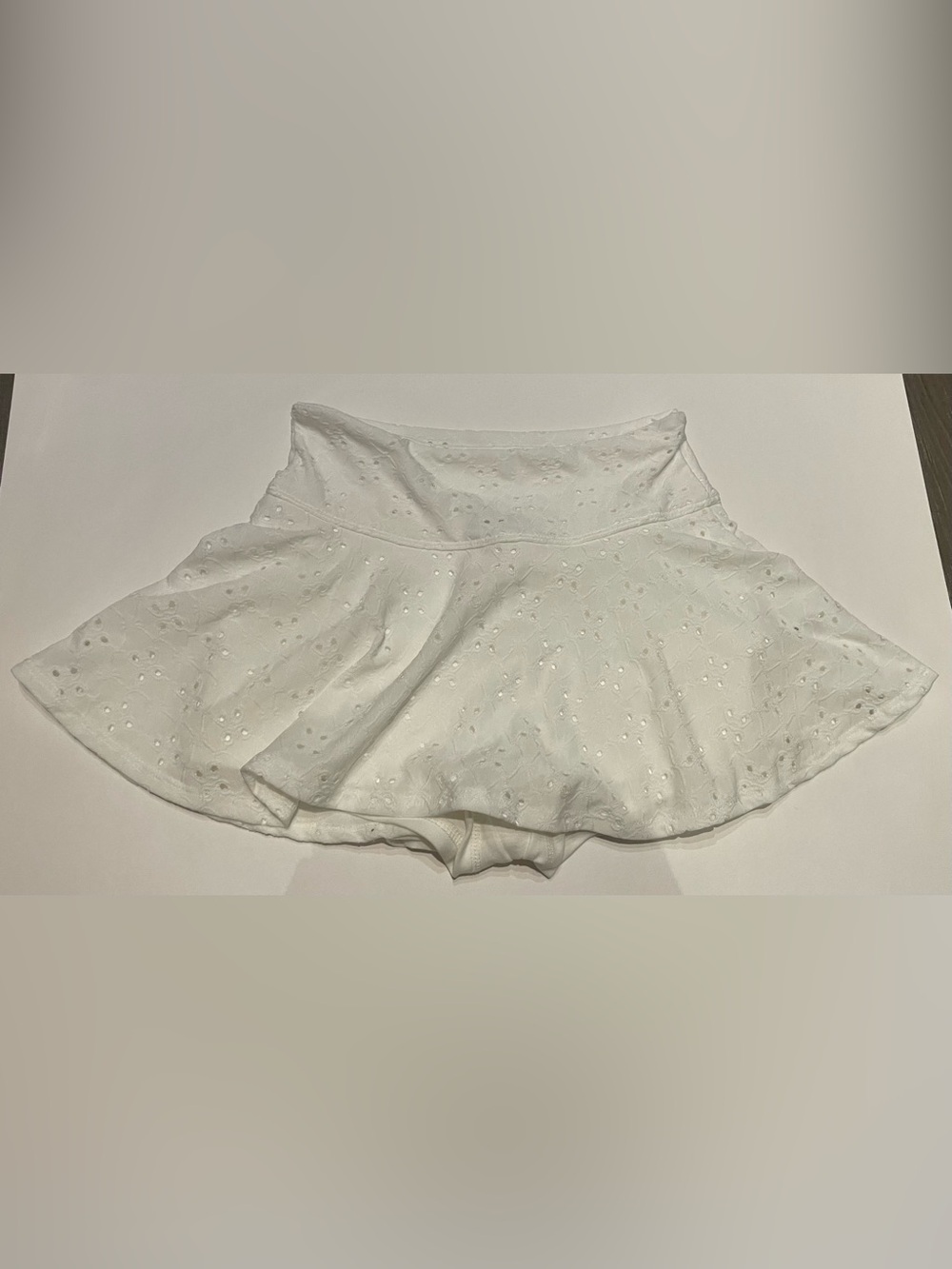 Originality White Eyelet Lined Mini Skirt